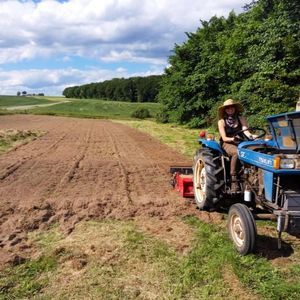 Meet your Posher, Devin